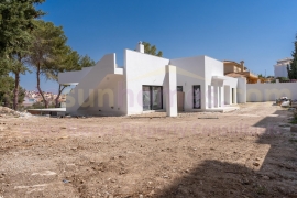 Obra Nueva - Detached House / Villa - Orihuela Costa - Las Filipinas