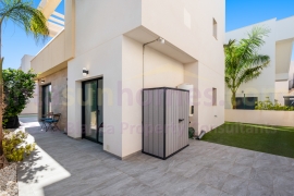 Resale - Detached House / Villa - Los Montesinos