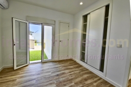 Doorverkoop - Detached House / Villa - Torrevieja - La Siesta - El Salado -  Torreta