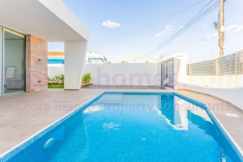 Nieuwbouw - Detached House / Villa - Torrevieja - Torreta florida