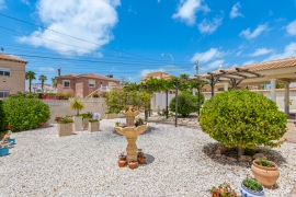 Doorverkoop - Detached House / Villa - Ciudad Quesada