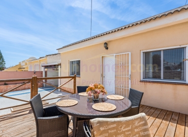 Detached House / Villa - Resale - Torrevieja - Torrevieja