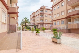 Resale - Apartment - Algorfa