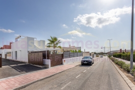 Doorverkoop - House - Detached Villa - Los Montesinos - Los Montesinos - Urb. La Herrada