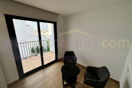 Doorverkoop - Detached House / Villa - Ciudad Quesada