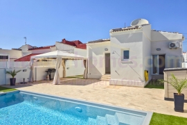 Reventa - Detached House / Villa - Torrevieja - La Siesta - El Salado -  Torreta