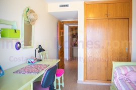 Resale - Apartment - Torrevieja - Playa de los locos