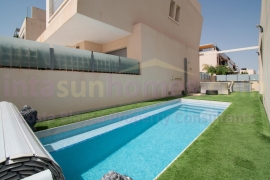 Doorverkoop - Detached House / Villa - Mil Palmeras - Mil Palmeras - Town