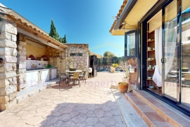 Resale - Detached House / Villa - San Juan de Alicante