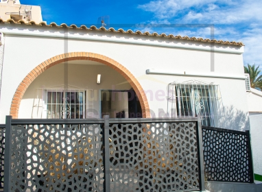 Townhouse - Reventa - Torrevieja - Centro