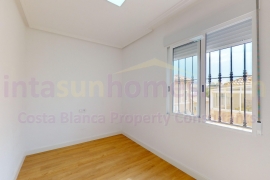 Doorverkoop - Townhouse / Semi-detached - Orihuela Costa - Blue Lagoon