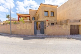 A Vendre - Detached House / Villa - Orihuela