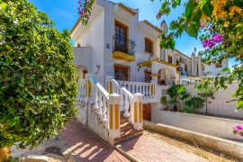 Resale - Detached House / Villa - Torrevieja - Los Altos