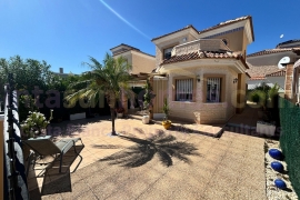 Resale - Detached House / Villa - Guardamar del Segura - EL RASO