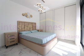 Reventa - Detached House / Villa - Los Montesinos - La Herrada