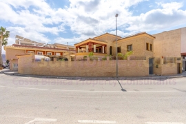 A Vendre - Detached House / Villa - Orihuela