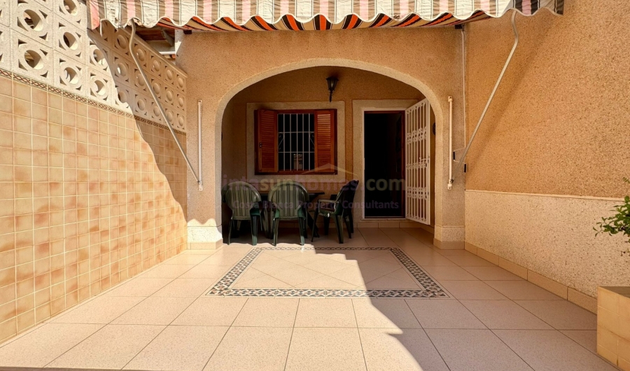 Reventa - Townhouse / Semi-detached - Arenales del Sol