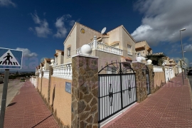 Resale - Detached House / Villa - Ciudad Quesada