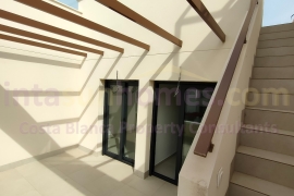 Doorverkoop - Townhouse / Semi-detached - Torrevieja - El Acequión - Los Náufragos