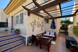 Resale - Detached House / Villa - Ciudad Quesada