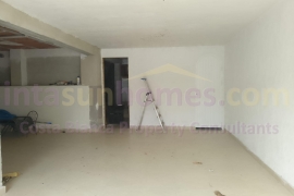 Reventa - Detached House / Villa - Torrevieja