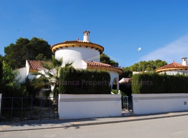 Detached House / Villa - Resale - Mil Palmeras - Mil Palmeras - Town