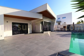 Resale - Detached House / Villa - Formentera del Segura - Fincas de La Vega