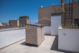 Resale - Apartment - Torrevieja - Playa del cura