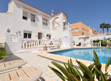 Detached House / Villa - Resale - Orihuela Costa - Villamartin