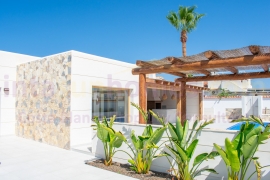 Reventa - Detached House / Villa - Torrevieja - Torreta florida