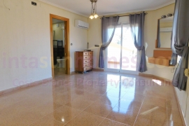 Resale - Detached House / Villa - Catral