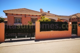 Doorverkoop - Villa - Los Montesinos - Los Montesinos - Urb. La Herrada