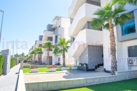 Resale - Apartment - Guardamar del Segura - Urb el raso