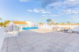 Nouvelle Construction - Detached House / Villa - Torrevieja - Torreta florida