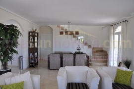 New build - Detached House / Villa - PINOSO - Campo