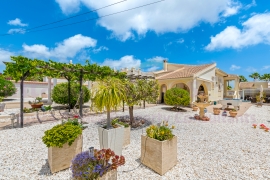 Doorverkoop - Detached House / Villa - Ciudad Quesada