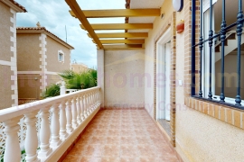 Reventa - Townhouse / Semi-detached - Orihuela Costa - Blue Lagoon