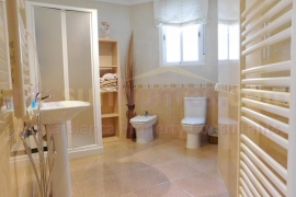 Resale - Detached House / Villa - Catral