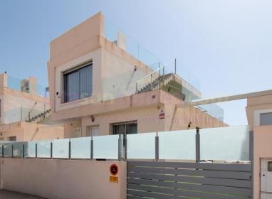 Detached House / Villa - Doorverkoop - Orihuela Costa - Mil Palmeras