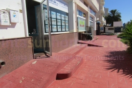 A Vendre - Commercial - Cabo Roig