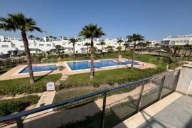 Doorverkoop - Appartement - Orihuela Costa - Vista Bella Golf