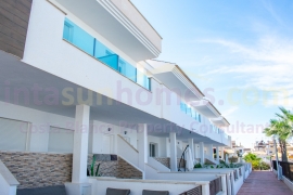 A Vendre - Townhouse / Semi-detached - Los Balcones - Los Altos del Edén - Los Altos