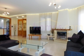 Resale - Detached House / Villa - Catral