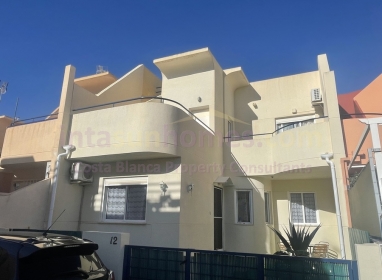 Townhouse / Semi-detached - Resale - Torrevieja - Torrevieja