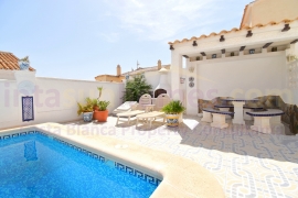 Resale - Detached House / Villa - Orihuela Costa - Villamartin