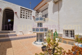 A Vendre - Detached House / Villa - Orihuela Costa - Villamartin