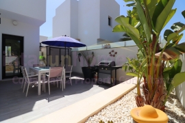 Resale - Detached House / Villa - Los Montesinos - La Herrada