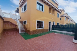 Doorverkoop - Townhouse / Semi-detached - Ciudad Quesada - Lo Marabu