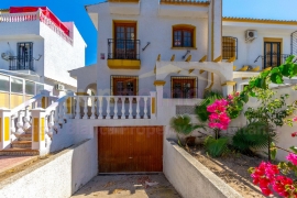 Resale - Detached House / Villa - Torrevieja - Los Altos