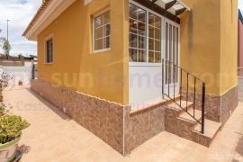 Resale - Detached House / Villa - Los Montesinos - Los Montesinos - Urb. La Herrada